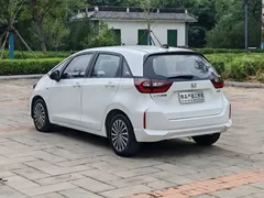 2023 Honda Fit 1.5L CVT, белый — фото 6