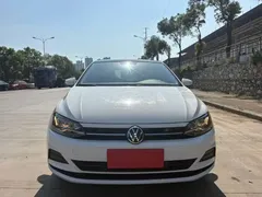 2021 Volkswagen Polo Plus 1.5L AT Colorful Tech, белый — фото 2