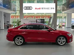2021 Audi A3L Limousine 35 TFSI — фото 3