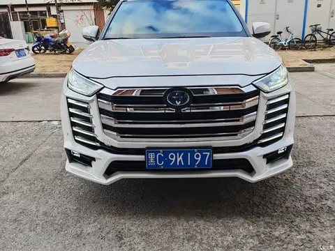 2022 Toyota Highlander Hybrid 2.5L 4WD Luxury 7-seater