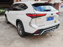 2022 Toyota Highlander Hybrid 2.5L 4WD Luxury 7-seater — фото 6