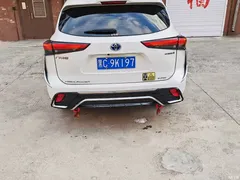 2022 Toyota Highlander Hybrid 2.5L 4WD Luxury 7-seater — фото 7