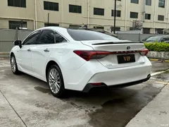 2023 Toyota Avalon Hybrid 2.5L XLE Premium — фото 4