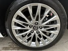 2023 Toyota Avalon Hybrid 2.5L XLE Premium — фото 17