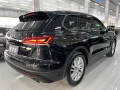 2021 Volkswagen Touareg 2.0TSI, чёрный — фото 7