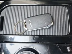 2020 Kia K5 270T CVVD Luxury Tech, белый — фото 17