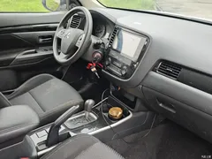 2021 Mitsubishi Outlander 2.0L 2WD Enjoy 5 seats, белый — фото 12