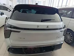 2023 Hongqi HS3 1.5T 2WD, белый — фото 6