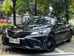 2023 Toyota Camry 2.0S, чёрный — фото 1