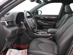 2021 Toyota Crown Kluger 2.5L HEV 4WD Premium, чёрный — фото 6