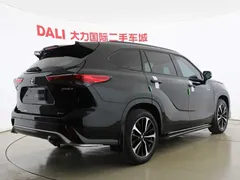 2021 Toyota Crown Kluger 2.5L HEV 4WD Premium, чёрный — фото 14
