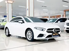 2021 Mercedes-Benz A-Class A 200 L Sports Sedan Stylish, белый — фото 3