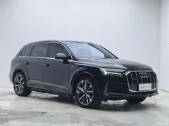 2023 Audi Q7 55 TFSI quattro S line sporty, чёрный — фото 7