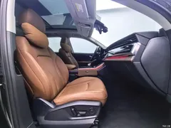 2023 Audi Q7 55 TFSI quattro S line sporty, чёрный — фото 10