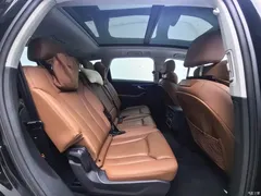 2023 Audi Q7 55 TFSI quattro S line sporty, чёрный — фото 11