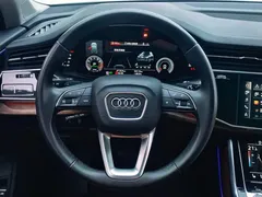 2023 Audi Q7 55 TFSI quattro S line sporty, чёрный — фото 16