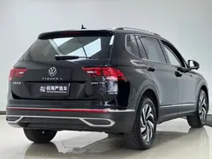 2023 Volkswagen Tiguan L 280TSI AT 2WD Limited Edition, чёрный — фото 6