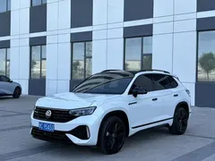 2023 Volkswagen Tayron 380TSI 4WD R-Line, белый — фото 3