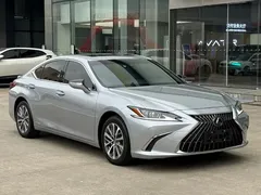 2021 Lexus ES 300h — фото 1
