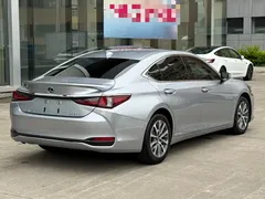 2021 Lexus ES 300h — фото 9