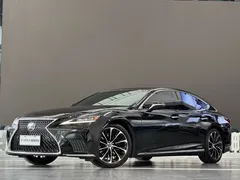 2021 Lexus LS 500h, чёрный — фото 1