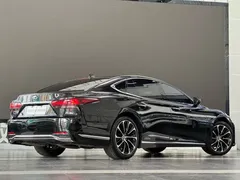2021 Lexus LS 500h, чёрный — фото 6