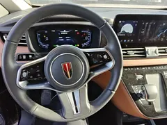 2024 Hongqi HQ9 2.0T 4WD — фото 11