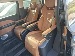 2024 Hongqi HQ9 2.0T 4WD — фото 17