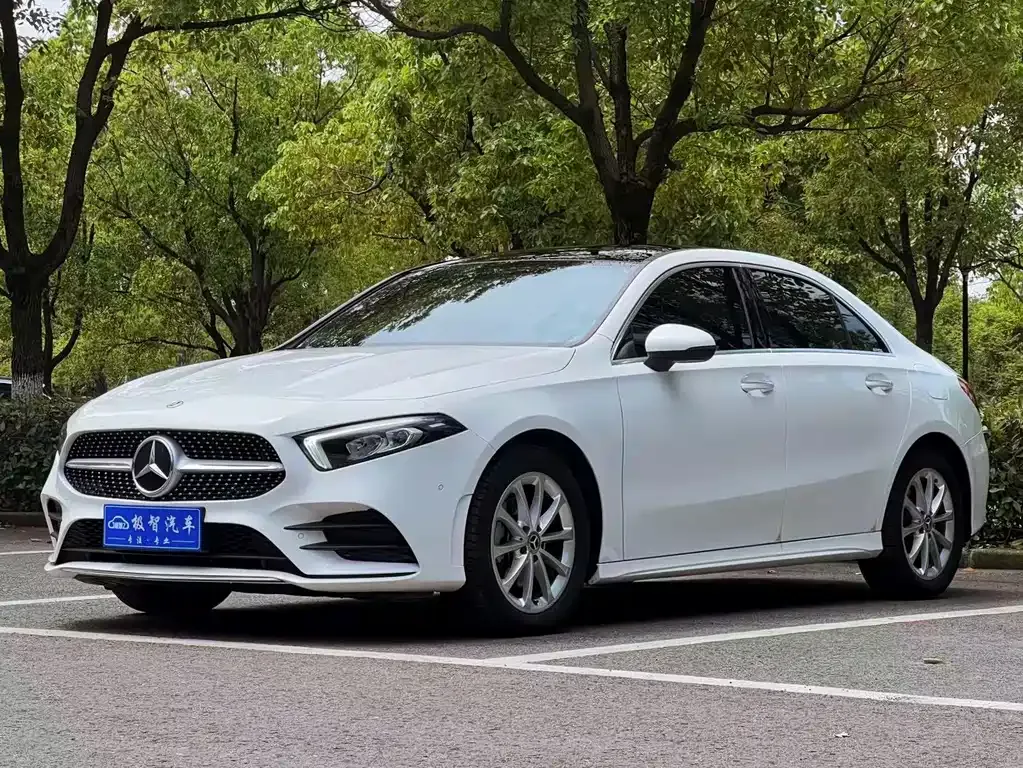 2023 Mercedes-Benz A-Class A 200 L Fashion