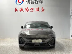 2022 Changan UNI-V 1.5T — фото 2