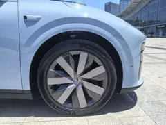2025 Li Auto i8 Standard, синий — фото 6