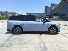 2025 Li Auto i8 Standard, синий — фото 7