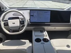 2025 Li Auto i8 Standard, синий — фото 15