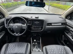 2020 Mitsubishi Outlander 2.4L 4WD 5-seater, белый — фото 9