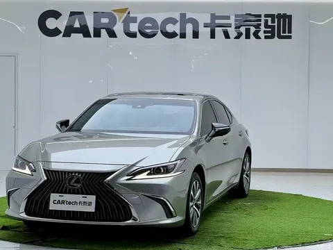 2020 Lexus ES 200 Excellence