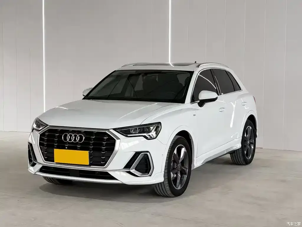 2022 Audi Q3 35 TFSI fashionable and dynamic