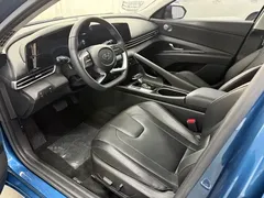 2022 Hyundai Elantra 1.5L CVT LUX Premium, синий — фото 12