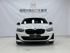 2021 BMW 1 Series 1 120i M, белый — фото 2