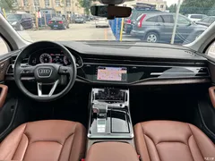 2021 Audi Q7 45 TFSI quattro S line sporty, чёрный — фото 17