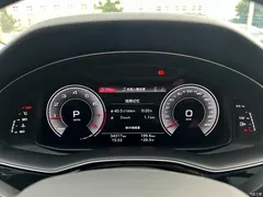 2021 Audi Q7 45 TFSI quattro S line sporty, чёрный — фото 20