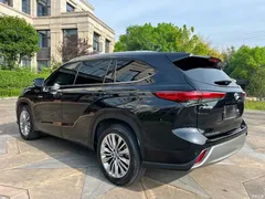 2022 Toyota Highlander Hybrid 2.5L 2WD Premium 7-seater, чёрный — фото 5