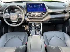 2022 Toyota Highlander Hybrid 2.5L 2WD Premium 7-seater, чёрный — фото 7