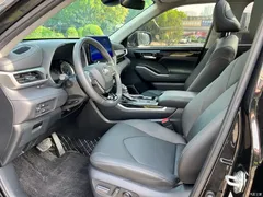 2022 Toyota Highlander Hybrid 2.5L 2WD Premium 7-seater, чёрный — фото 8