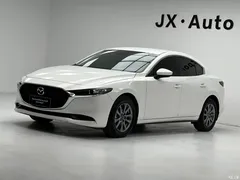 2022 Mazda Axela 2.0L AT quality engine, белый — фото 1