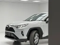 2022 Toyota RAV4 2.0L CVT 2WD Fashion, белый — фото 6