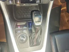 2021 Toyota Wildlander New Energy High Performance 2.5L 2WD Jinqing — фото 16