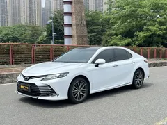 2023 Toyota Camry 2.5G Luxury — фото 2