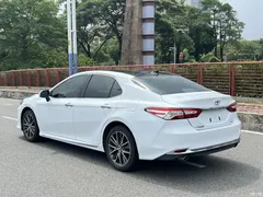 2023 Toyota Camry 2.5G Luxury — фото 19