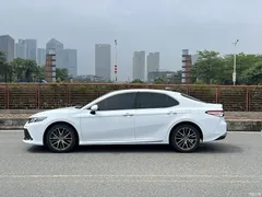 2023 Toyota Camry 2.5G Luxury — фото 22