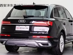 2023 Audi Q7 45 TFSI quattro S line, чёрный — фото 22